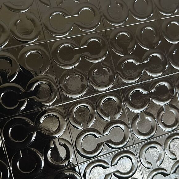 Coach Julia Op Art C Monogram iPad 2 Case - Black Patent Leather Mint Condition - Picture 6 of 11